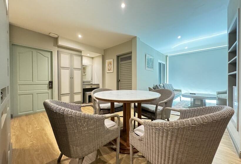 デラックスルーム, Anantasila Beach Resort Hua Hin