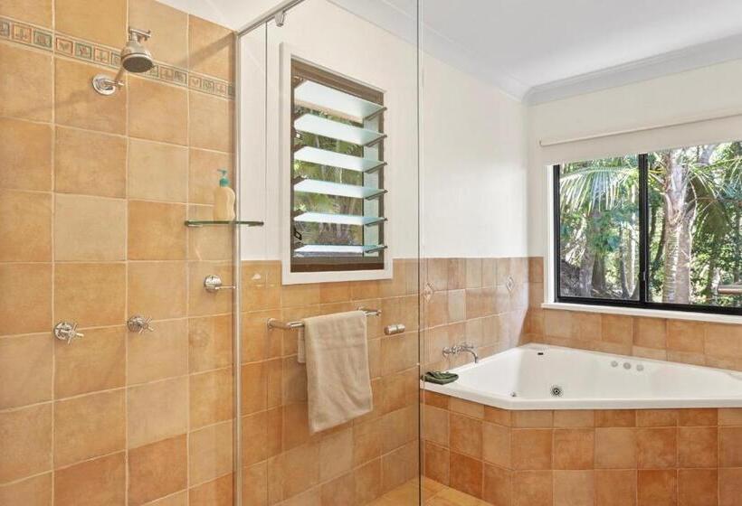 Вилла 3 Спальни, Byron Hinterland Villas