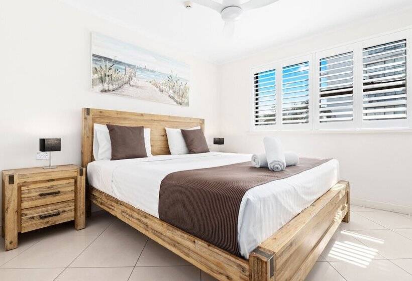 Апартаменты 3 Спальни, Windward Apartments