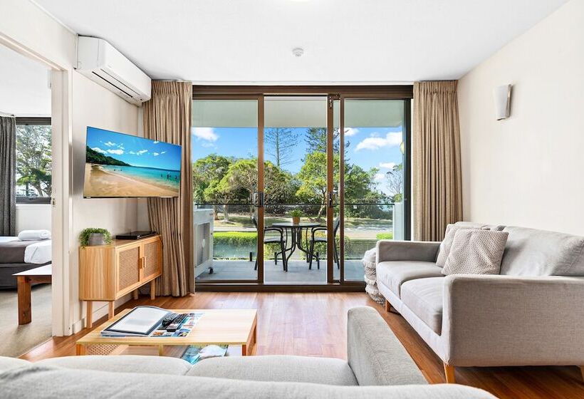 Апартаменты 3 Спальни, Windward Apartments