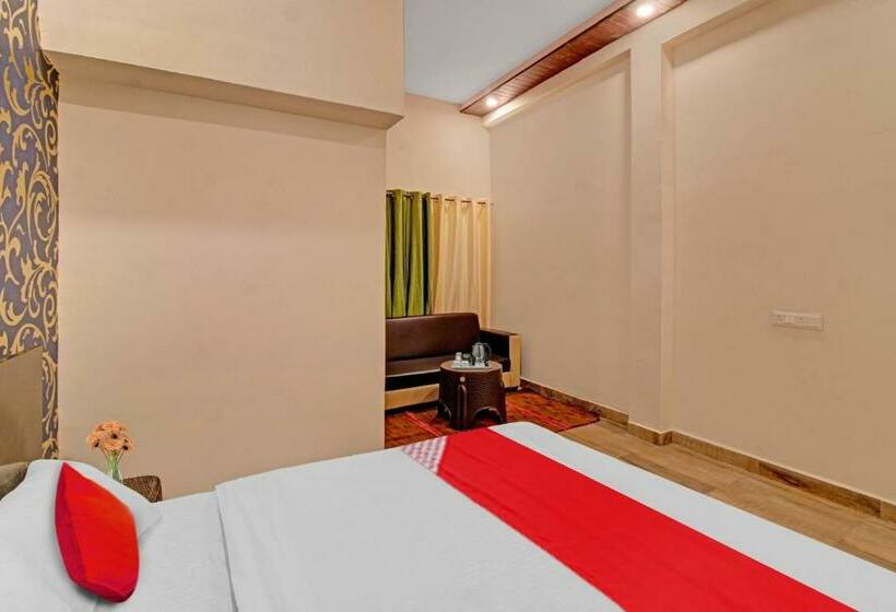 Трехместный Номер Классика, Oyo Flagship 80648 Resort Stay Inn
