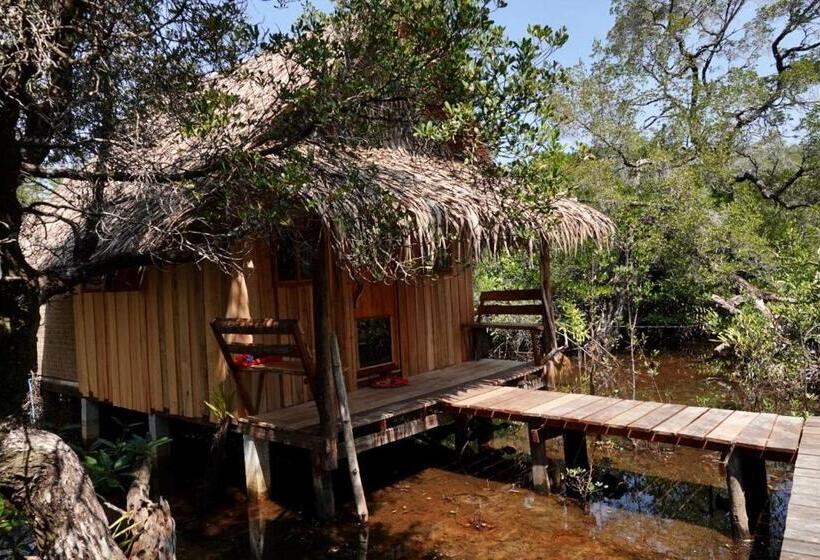 اتاق استاندارد با بالکن, Lily S Riverhouse