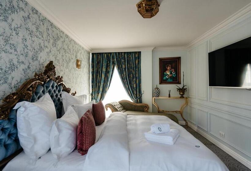 Standard Room with Terrace, Ateneea Luxury Rooms