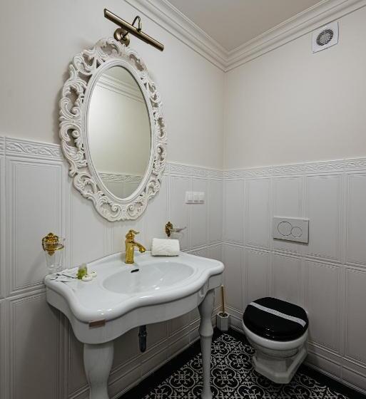 Deluxe Room with Balcony, Ateneea Luxury Rooms