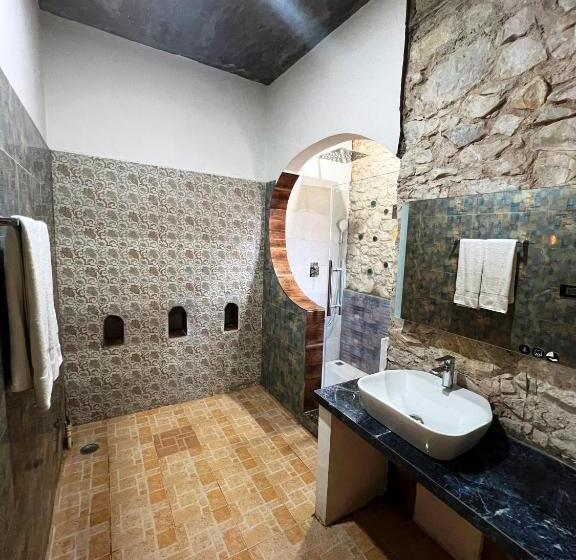 스탠다드 룸 산 전망, Sariska Kasba A Village Resort