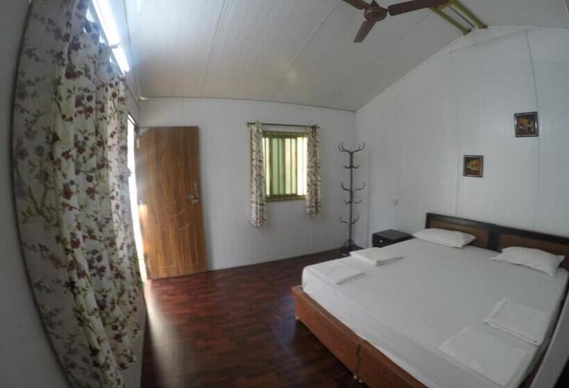 Хижина, Regina Residency Inn