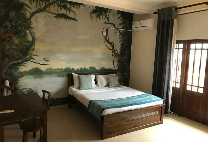 Номер Стандарт Вид на Озеро, Amani Lake Resort
