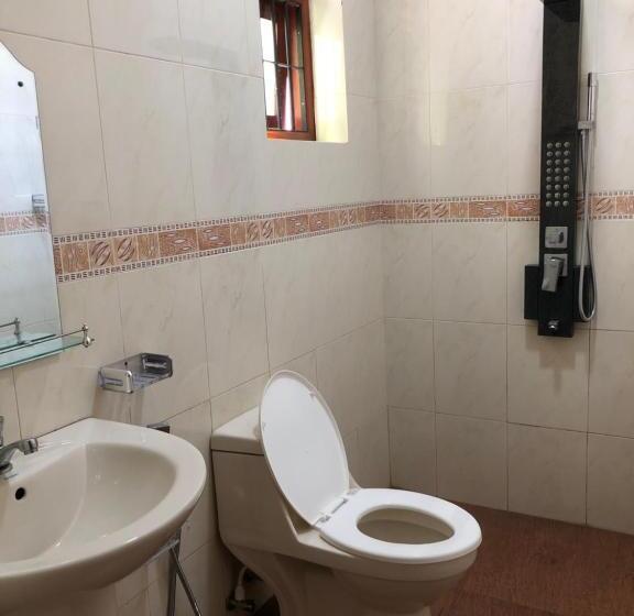 Номер Economy, Amani Lake Resort