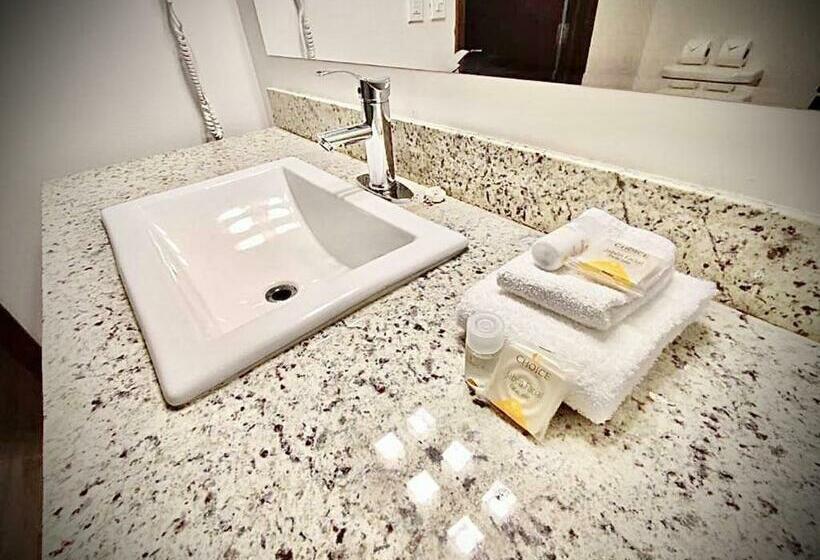 اتاق استاندارد چهار تخته, Comfort Inn Ciudad Juarez
