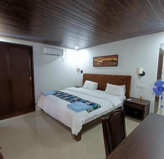 Номер Стандарт Вид на Море с Балконом, Grand Sea Shades Goa