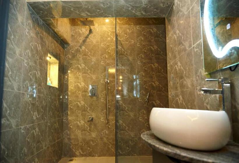 اتاق استاندارد, Mayfair Hotel Wuse2 Abuja