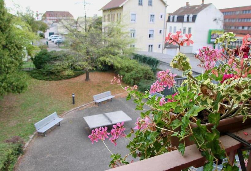 Четырехместный Номер Стандарт, Auberge De Jeunesse