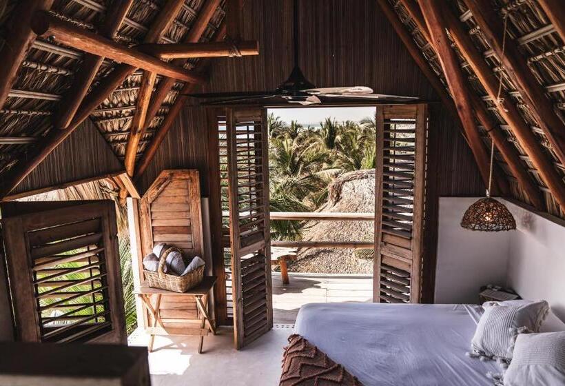 Люкс Повышенной Комфортности, Casa Chula Hotel Boutique Frente Al Mar