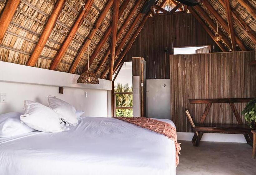 Люкс Повышенной Комфортности, Casa Chula Hotel Boutique Frente Al Mar