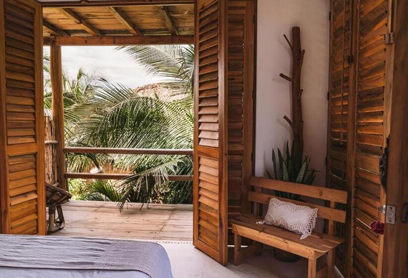 Люкс с Балконом, Casa Chula Hotel Boutique Frente Al Mar