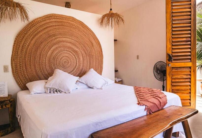 Люкс с Балконом, Casa Chula Hotel Boutique Frente Al Mar