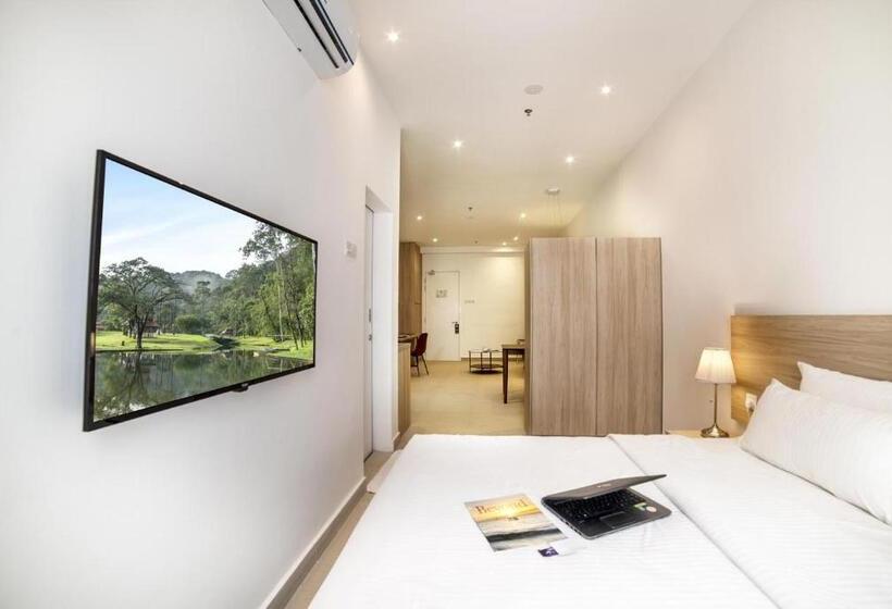Студия Deluxe, The Signature Serviced Suites Puchong