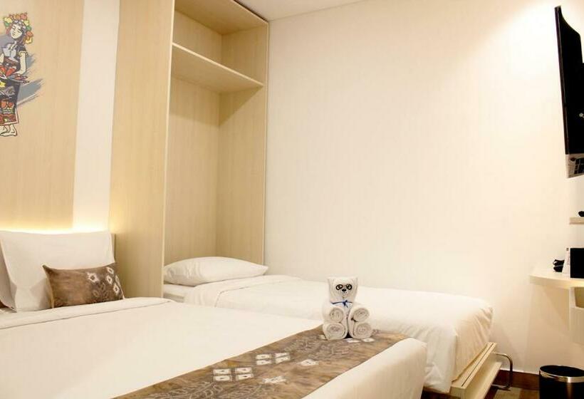 اتاق سوپریور سه تخته, Cordia Hotel Banjarmasin   Hotel Dalam Bandara