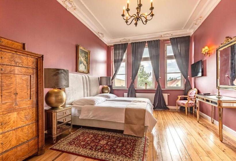 스탠다드 트리플 룸, Schlosshotel Gross Koethel