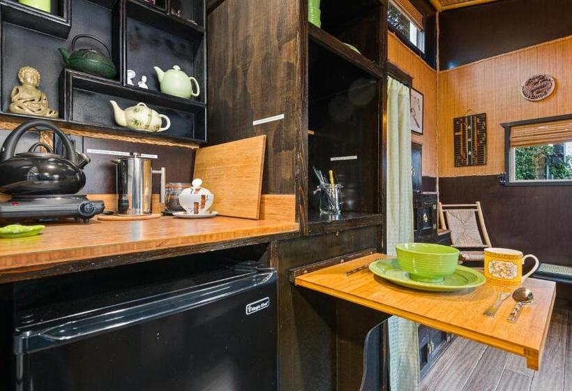 디럭스 스튜디오, Tiny Digs   Hotel Of Tiny Houses