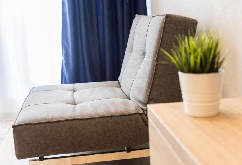 اتاق استاندارد, Empire Luxury Apartments