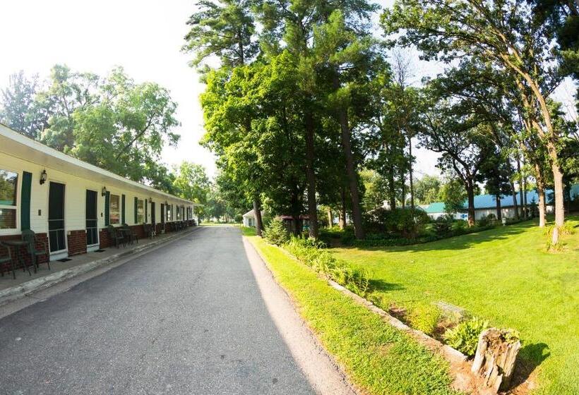 4인용 수피리어 룸, Oak Park Inn