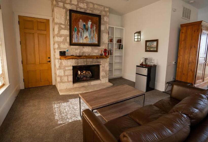 장애인을 위한 킹사이즈 침대 스탠다드 룸, Sage Hill Inn & Spa
