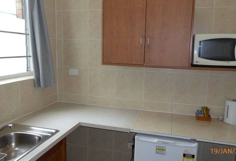Family Suite, Tower Court Motel
