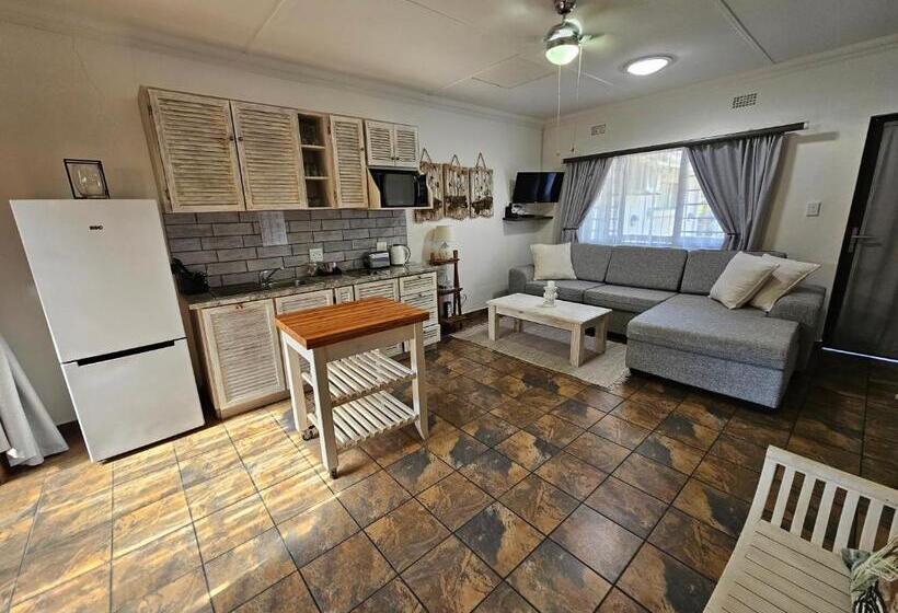 패밀리 스위트, Leopard Corner Lodge