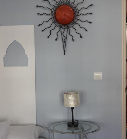 Номер Стандарт с Балконом, Ericeira Chill Hill Hostel & Private Rooms   Peach Garden