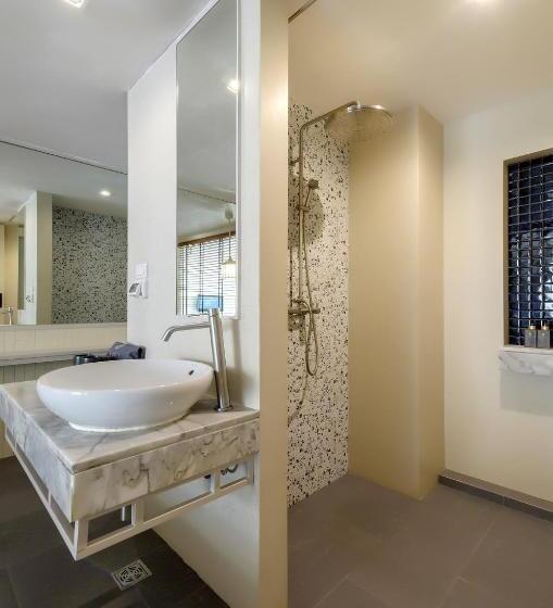 اتاق سوپریور, Awa Resort Koh Chang