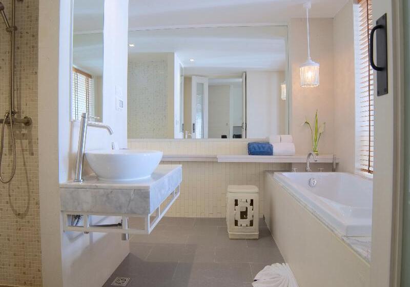 اتاق لوکس, Awa Resort Koh Chang