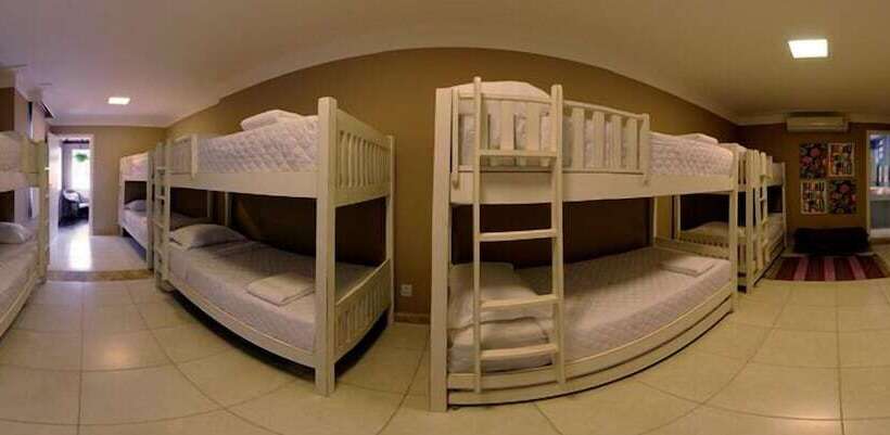 سرير فى غرفة مشتركه, Bahia Prime Hostel