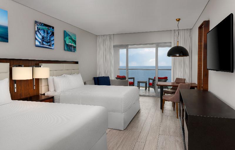 جناح جونيور مطلّ علي البحر, Hilton Vallarta Riviera All Inclusive Resort, Puerto Vallarta