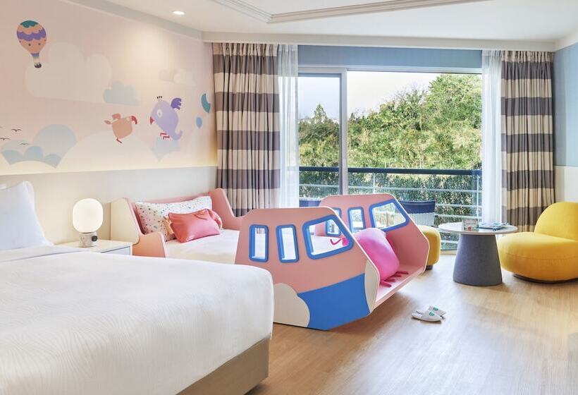 Номер Deluxe Вид на Бассейн, Grand Josun Jeju