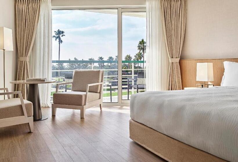 Номер Superior Кровать Кинг, Grand Josun Jeju