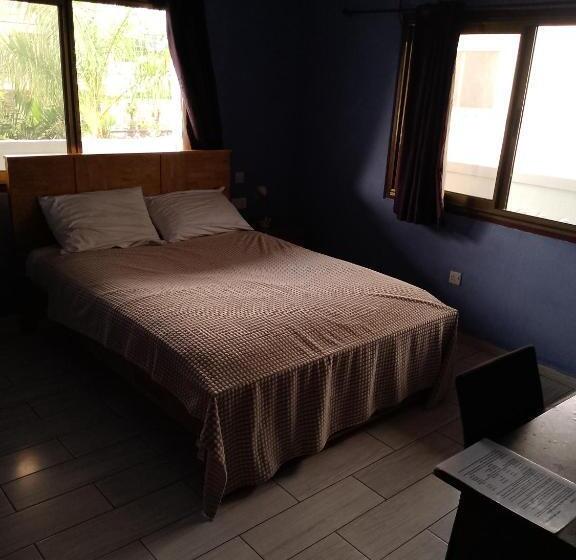 Номер Economy, Omanye Lodge