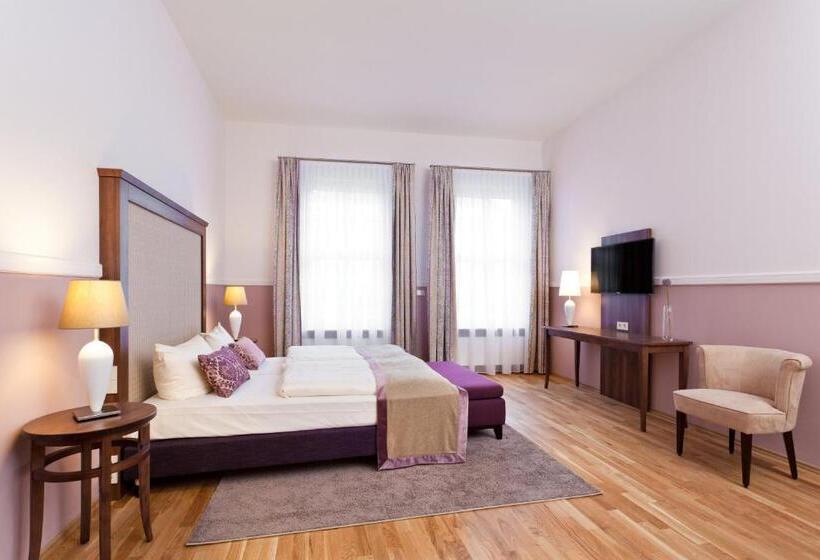스탠다드 스튜디오, Aparthotel Am Schloss