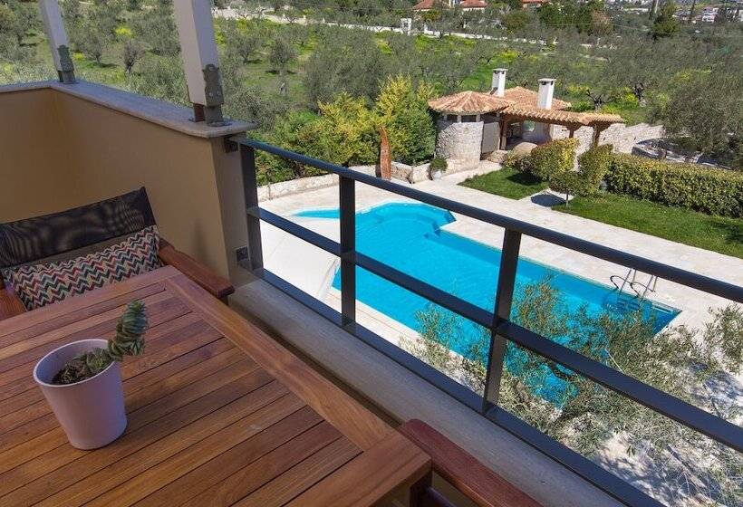 Номер Стандарт Трехместный, Anthemion Suites And Villas