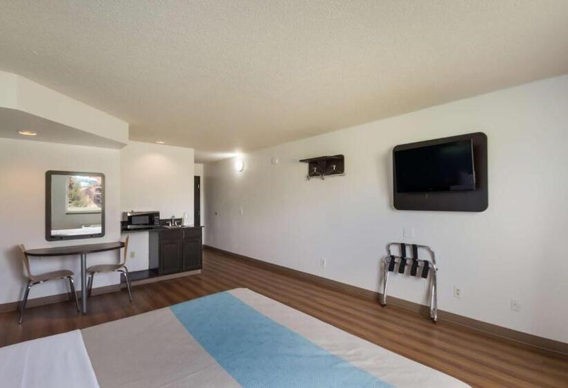 스탠다드 룸 킹사이즈 침대, Motel 6 Rothschild, Wi