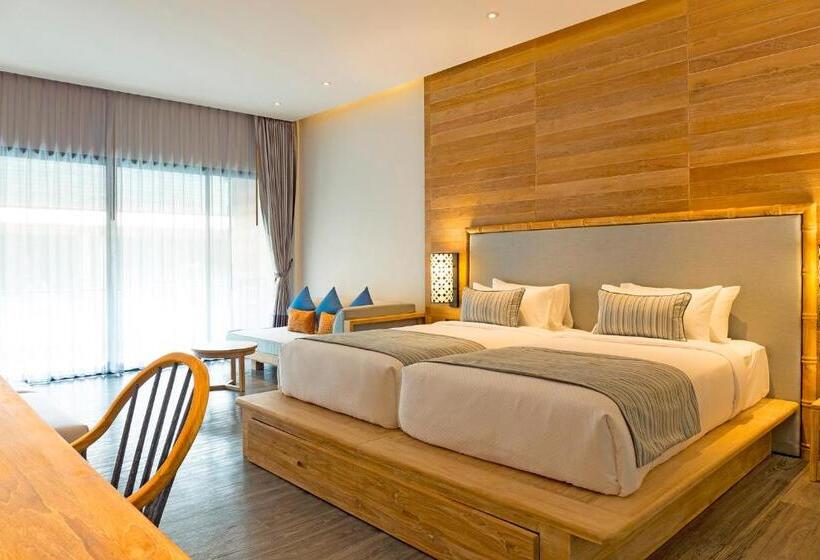 Номер Superior Вид на Бассейн, Akira Lipe Resort