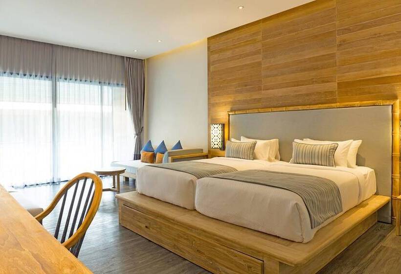 Номер Superior Вид на Бассейн, Akira Lipe Resort
