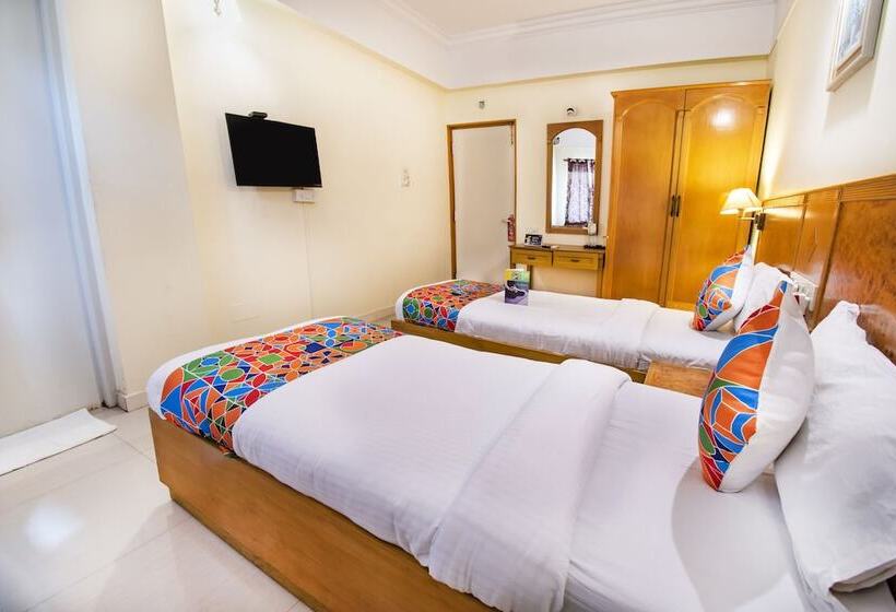 Номер Deluxe, Fabhotel Metro Manor Central Station