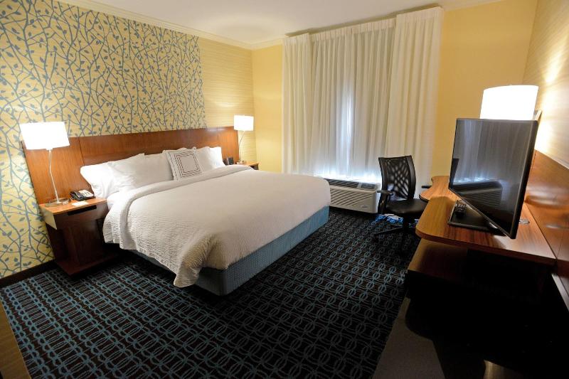 带大床的标准间, Fairfield Inn & Suites By Marriott Bowling Green