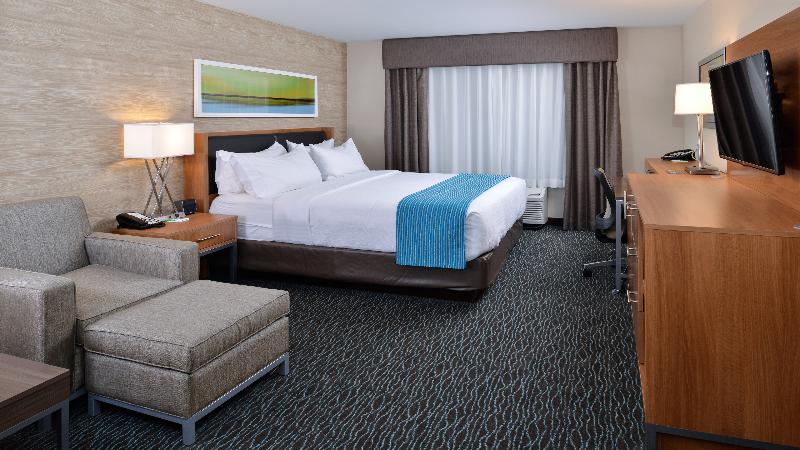 Стандартный Номер Кровать Кинг, Holiday Inn Hotel & Suites Edmonton Airport Conference Centre, An Ihg