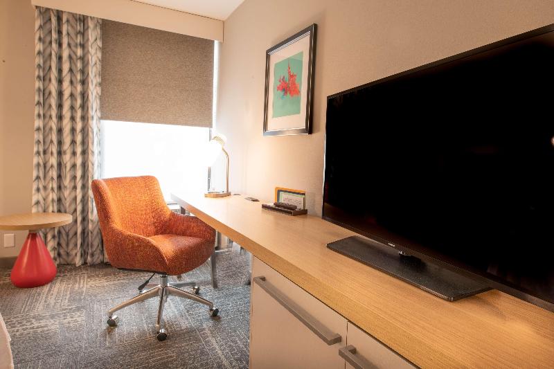 Люкс, Holiday Inn Hotel & Suites Edmonton Airport Conference Centre, An Ihg