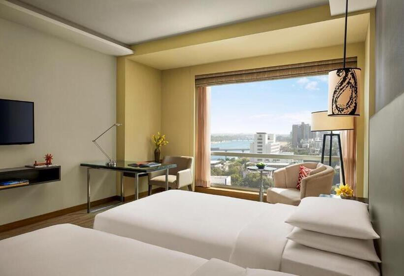 标准间带江景, Hyatt Regency Ahmedabad
