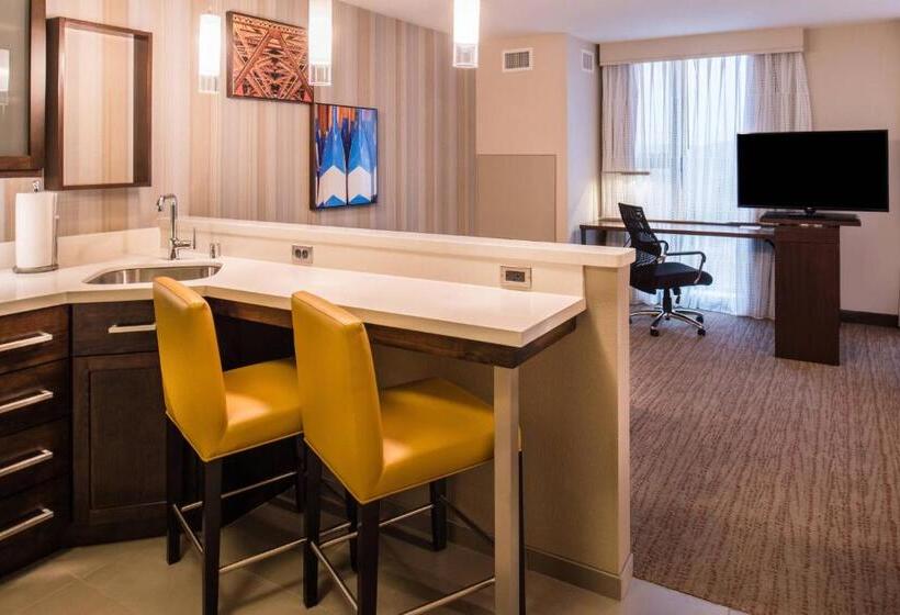 带大床的标准工作室, Residence Inn By Marriott Seattle University District
