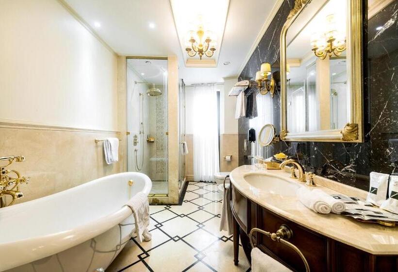 سوییت جونیور, Rixos Khadisha Shymkent