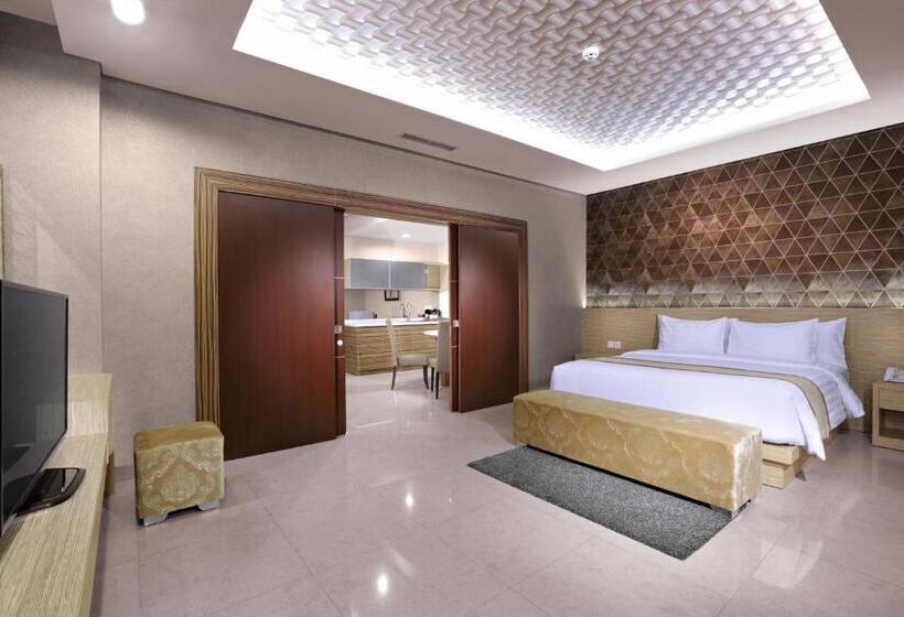 جناح جونيور, Aston Imperial Bekasi Hotel & Conference Center